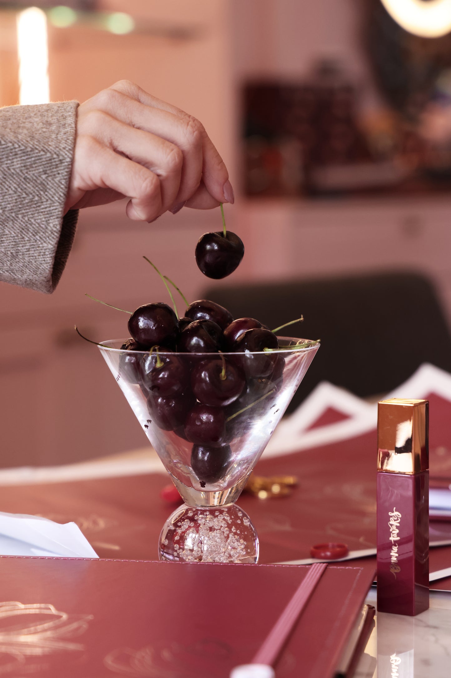 CADERNO BT CHERRY by Bruna Tavares