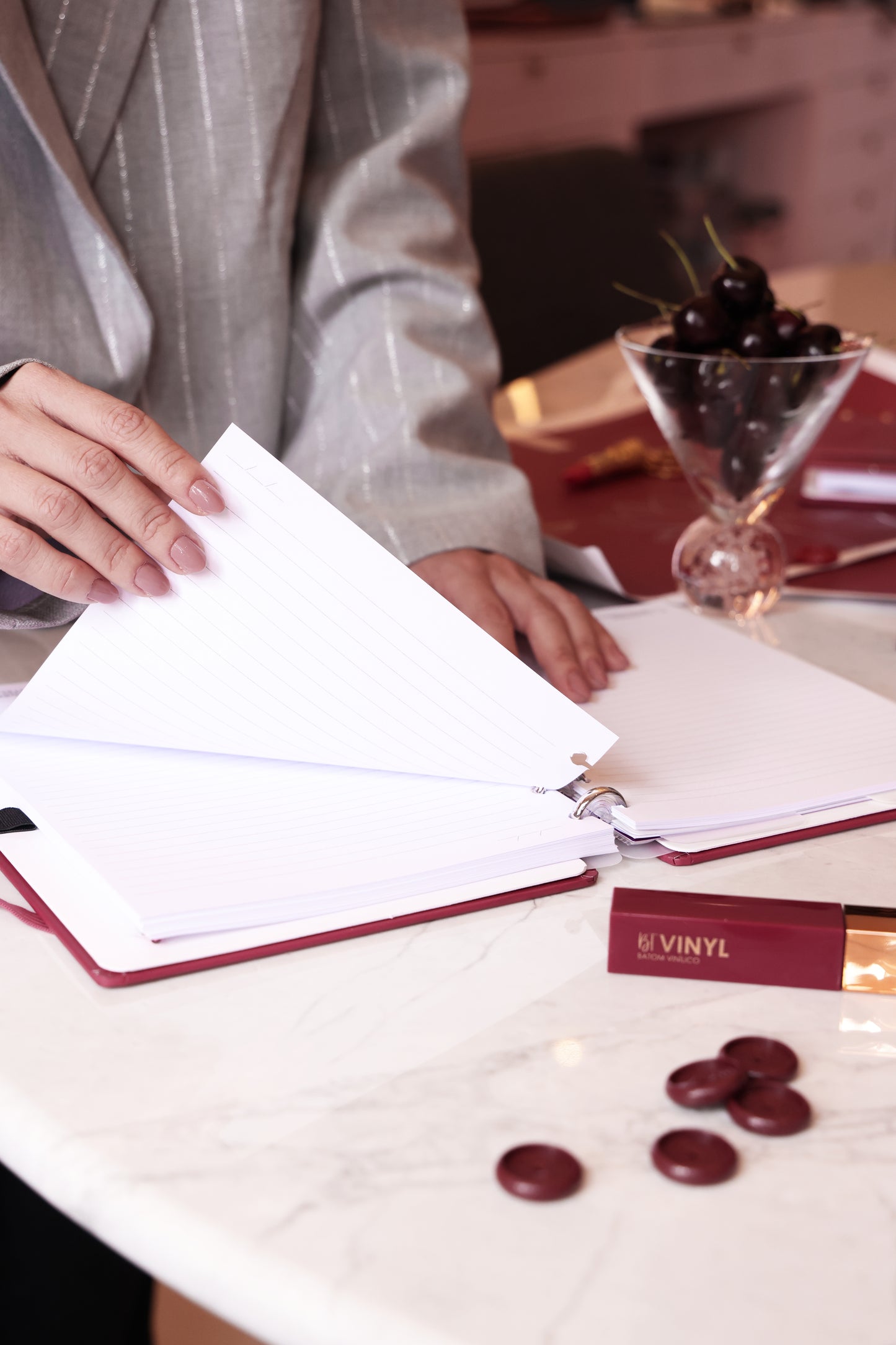 CADERNO BT CHERRY by Bruna Tavares