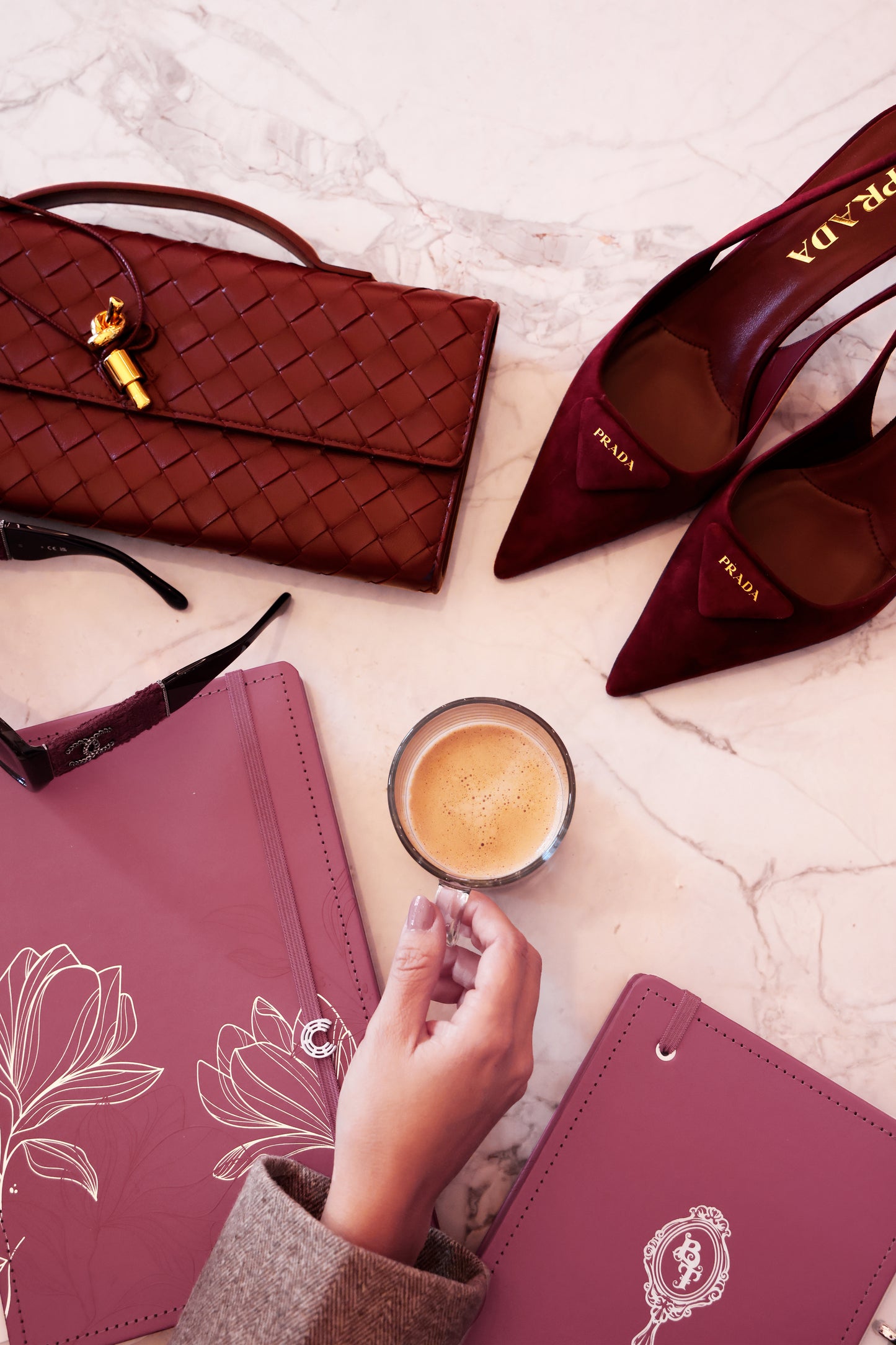 CADERNO BT CHERRY by Bruna Tavares